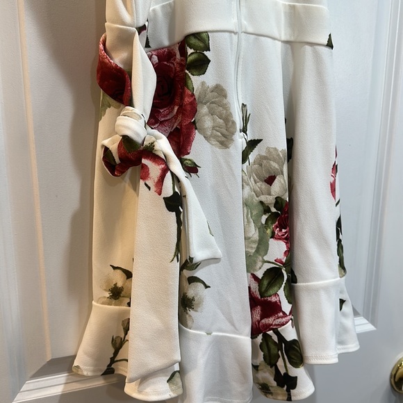 BRAND NEW WINDSOR rose romper in XS - Picture 5 of 9